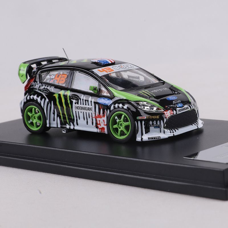 DCM 1/64 Ford Fiesta ST & Focu - Building Blocks recension och pris